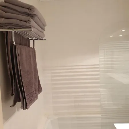 Mulhouse,grand Cosy&lumineux, 78m2 , Pour 5 Personnes *